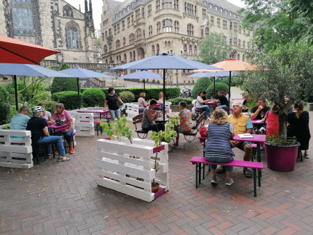 Bettys Weinhock in Duisburg