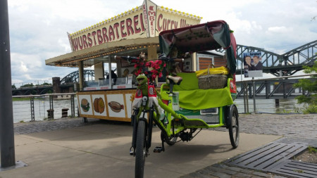 Mit der Rikscha die Kulinarische Schnitzeljagd erleben