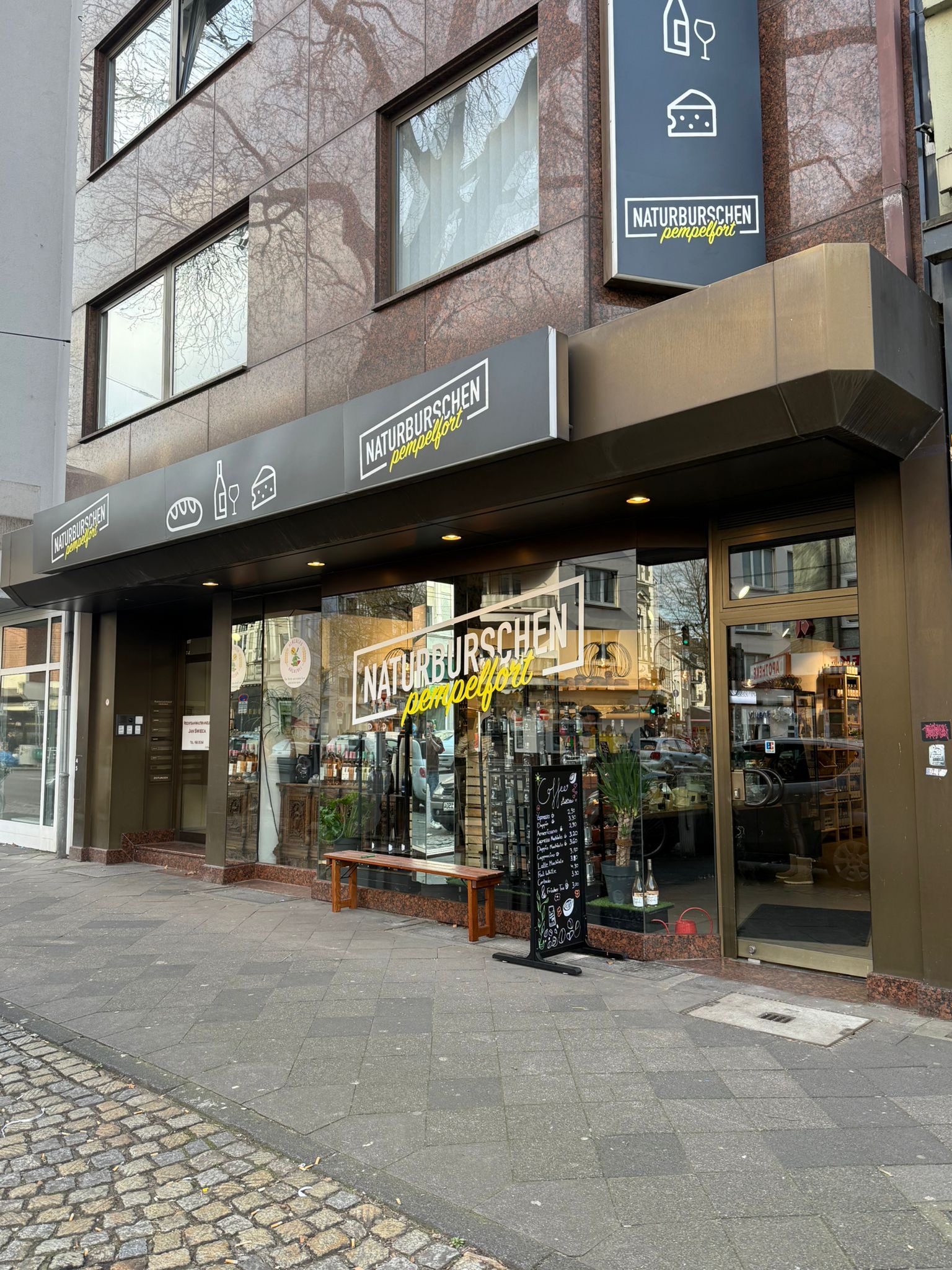 Ein zweites Bild des Unternehmens: Naturburschen Pempelfort in Düsseldorf