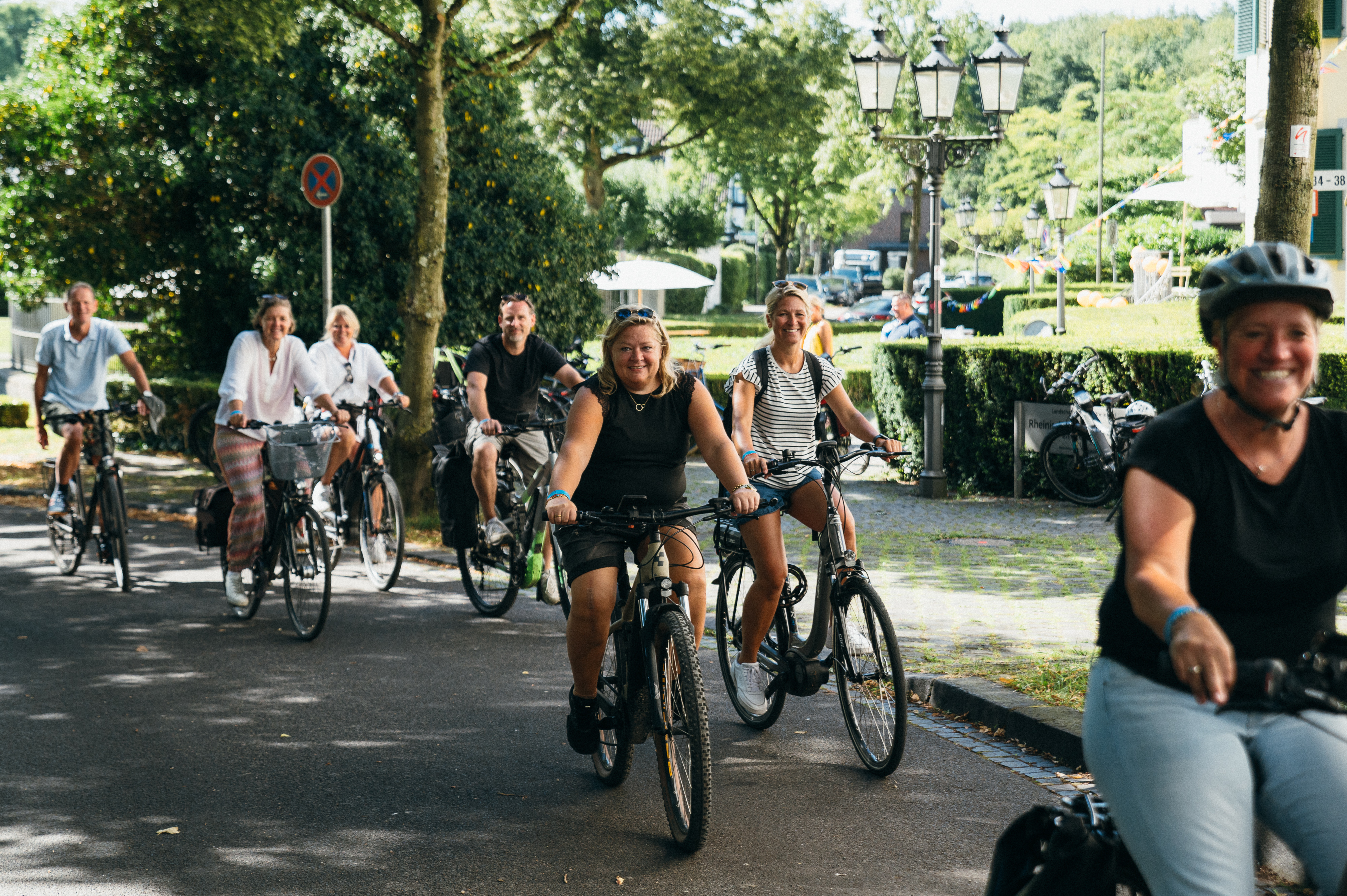 Radfahrer auf einer Kulinarischen Schnitzeljagd