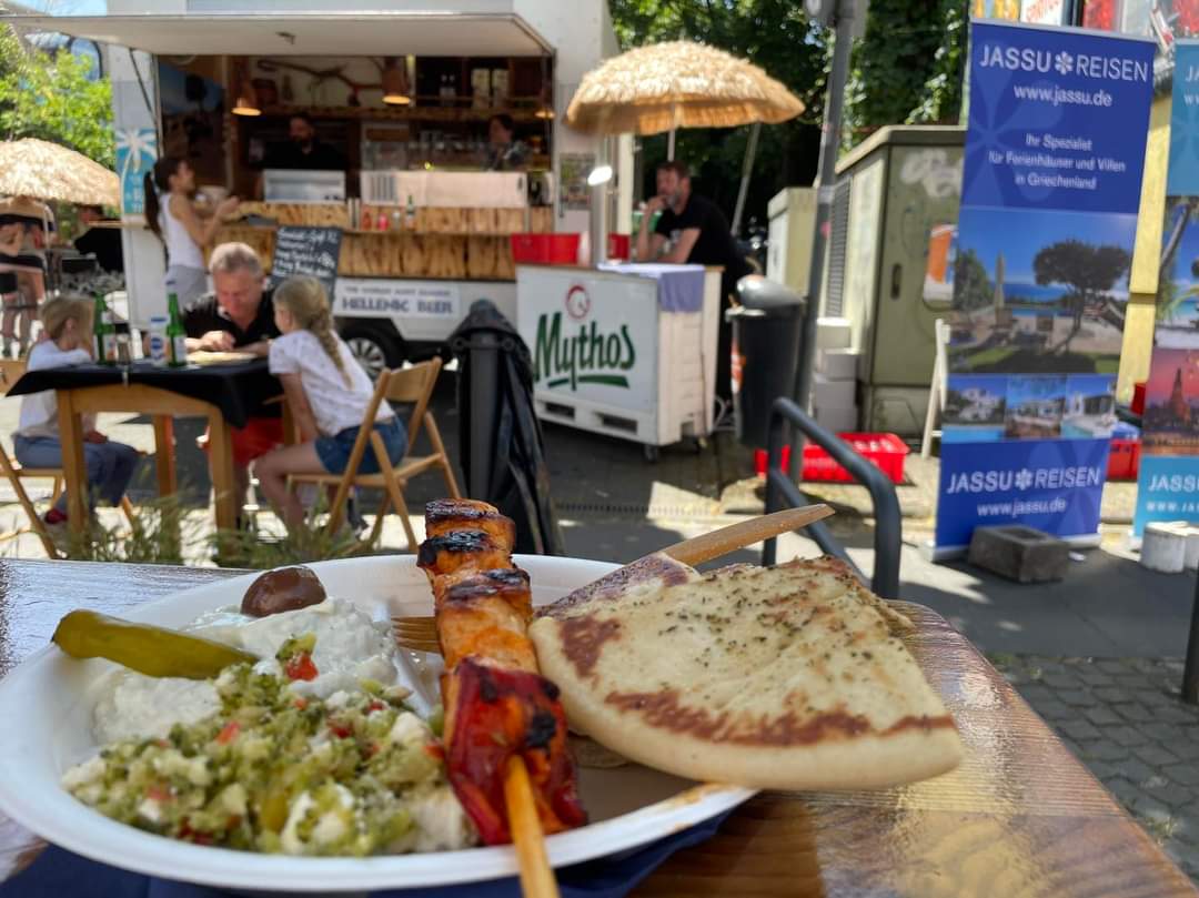 Ein zweites Bild des Unternehmens: Bakaliko greek food - Feinkost - Food Truck - Events & Catering in Bonn