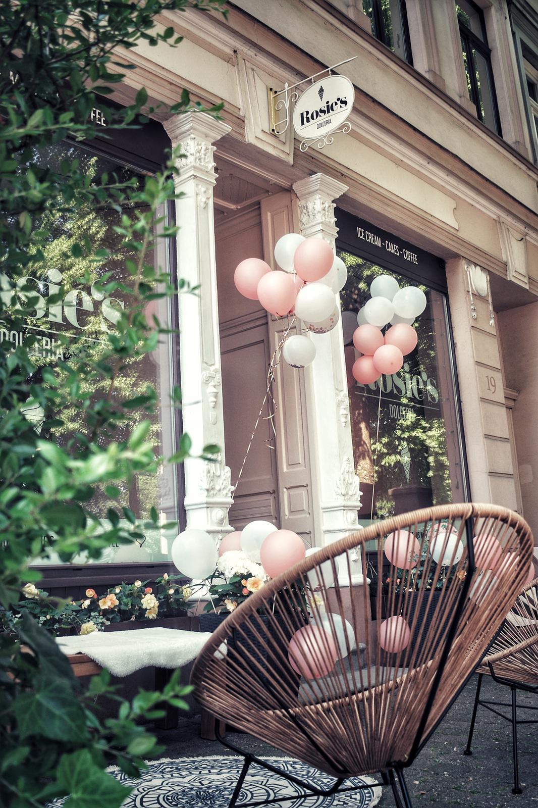 Titelbild des Unternehmens: Rosie´s Icecream Cakes & Coffee in Mülheim a. d. Ruhr
